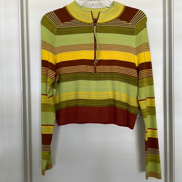 NWT Free People slightly cropped sweater - Picture 1 of 6